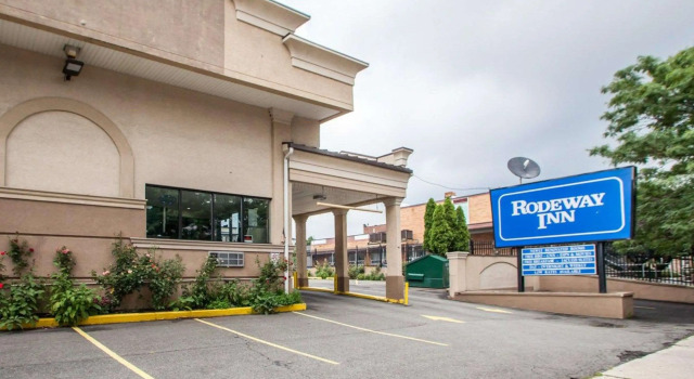 Rodeway Inn Paterson Great Falls Park Area, Забронировать Мини-отель Мини-отели North Jersey, Мини-отель