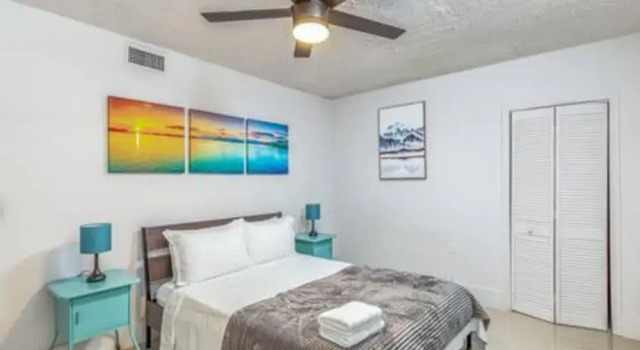 1720 Wa Kee 1B 4 Queen Beds Sleep 8 Pool Parking Wi-fi Patio