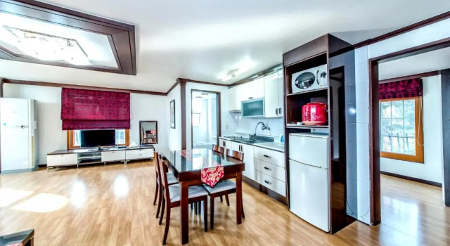Апартаменты Jungmun JejuHue Pension