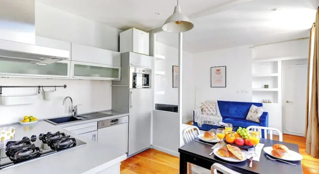 Апартаменты Bright 1BR by Palais Garnier