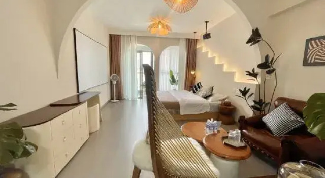 Kunming Flower Stay. Beautiful Stay (Qicai Branch near Xin Ying Campus of University of Technology), Rezerwuj Hotel Hotele w Kunming z parkingiem, Parking