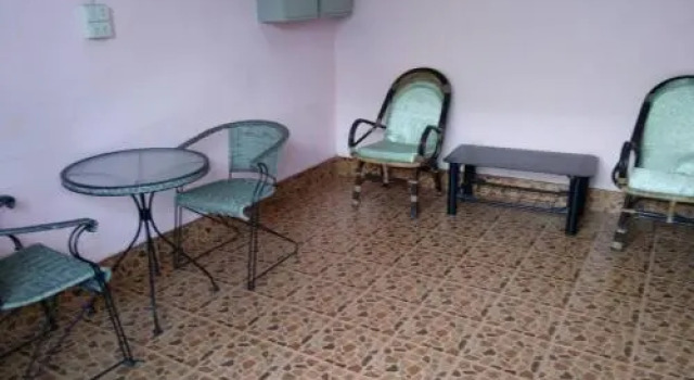 Pink Guest House, Забронировать Гостевой дом Отели Южного Таиланда с парковкой, Парковка