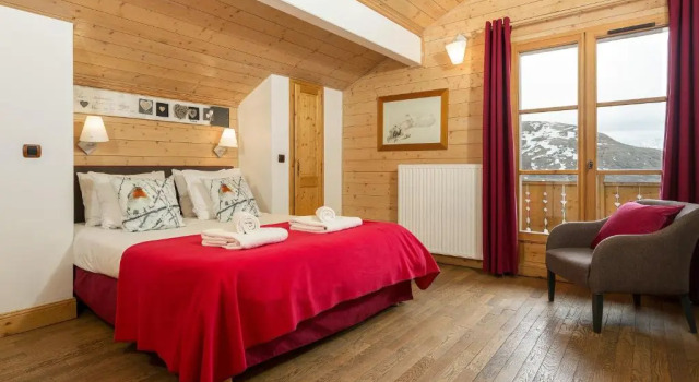 Madame Vacances Les Chalets de l'Altiport, Забронировать Шале Виллы Овернь-Рона-Альпы, Вилла