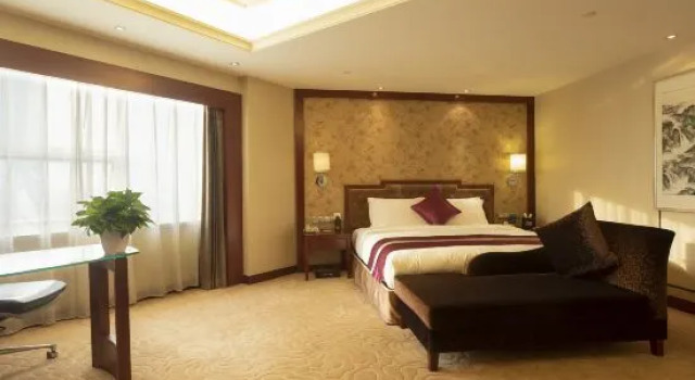Люкс Business Huatian Hotel