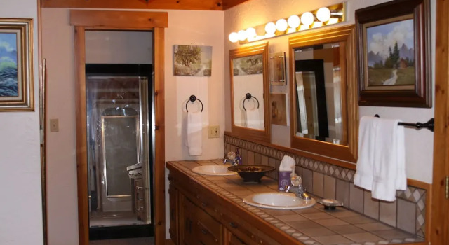 Люкс Grand Indian Creek Village Winery