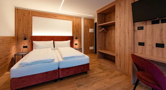 Номер Classic Dolomites Room and Breakfast Formiè