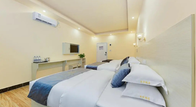 Номер Comfort H&L Hotel New Baiyun International Airport Store