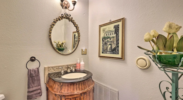 Вилла Private Pond + Patio: Expansive Escape in Rogers