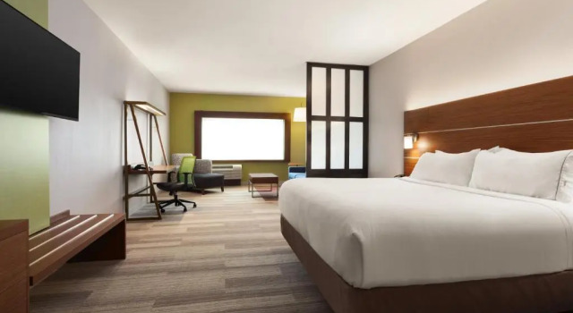 Двухместный номер Deluxe Holiday Inn Express & Suites Edinburg- Mcallen Area by IHG