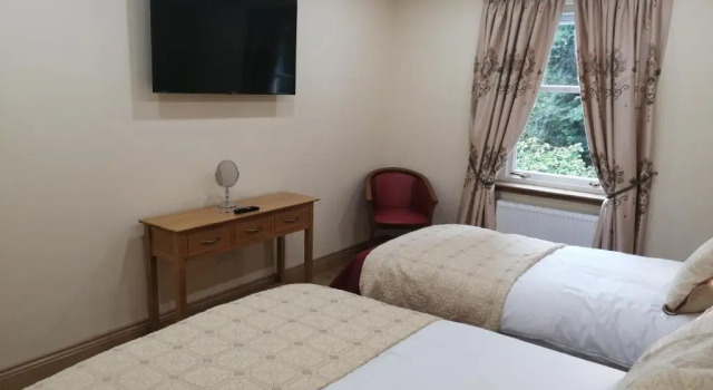 Трёхместный номер Deluxe Cumberland Hotel