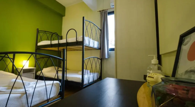 Четырёхместный номер RentRooms Thessaloniki