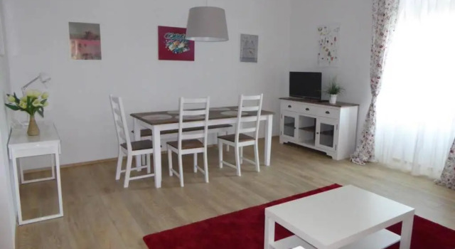 Altstadtwohnung Gmundnerberg m. Traunseeblick 1B, Book Apartment Gmunden 