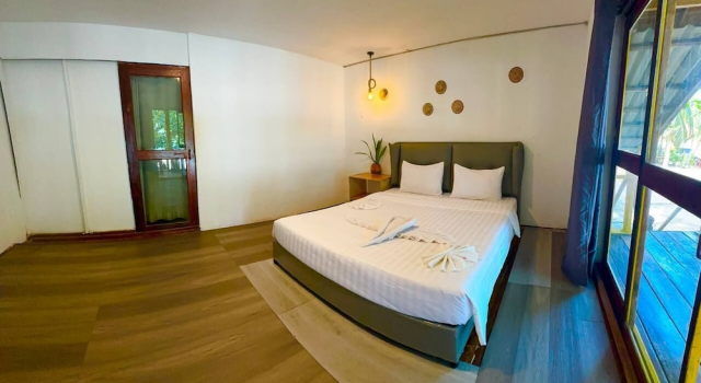 Бунгало Koh Rong Beach Hostel and Bungalows