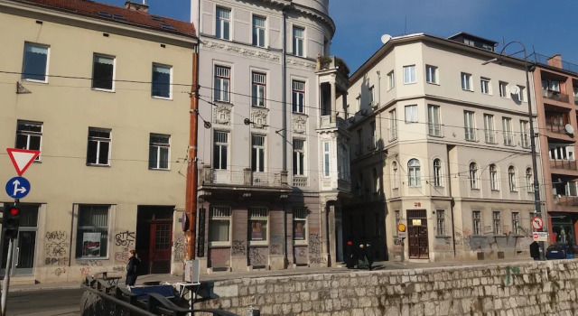 Cosy Apartment in the Center of the City, Close to the Old Town, Забронировать Апартаменты/квартира Сараево Сараевский кантон, рядом с Old Sarajevo Clock Tower