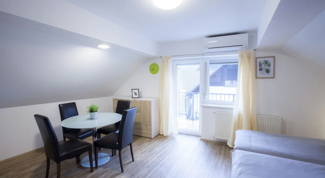 Апартаменты Razingar Apartments