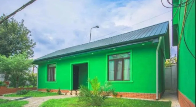 Sisters Warm Guest House, Book Guesthouse Batumi 