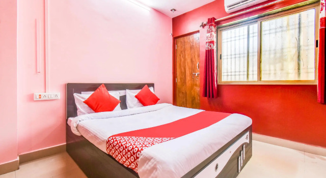 OYO 65885 Kohinoor Hotel And Lodging, Забронировать Отель Отели штата Махараштры 3 звезды, 3*