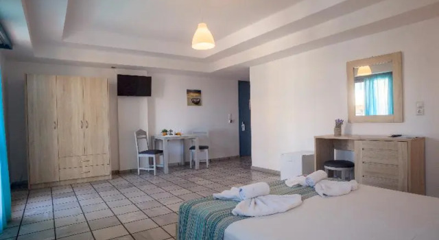 Трёхместный номер Standard с балконом Marilisa Hotel