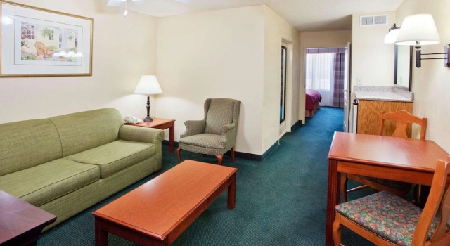 Люкс Country Inn & Suites by Radisson, Hiram, GA