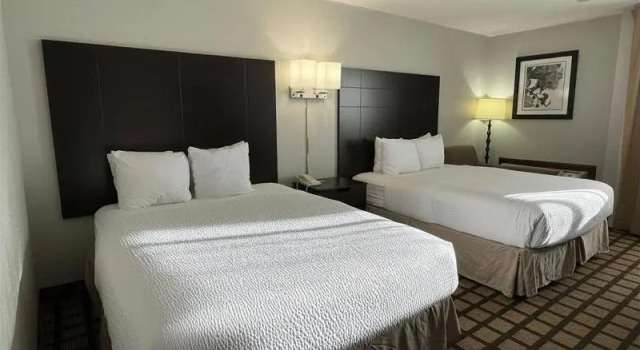 Четырёхместная студия Baymont by Wyndham Queensbury/Lake George