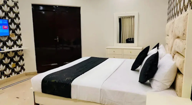 Номер Deluxe Hotel Hayat Palace Gulberg