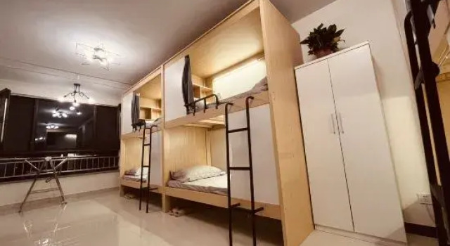 Капсула Deluxe Leyee Capsule Hostel (Hailiang Square)