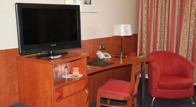 Номер Economy Hotel Rheinischer Hof