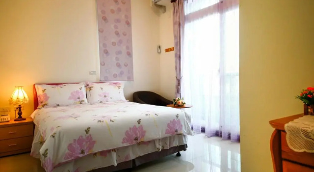 Двухместный номер Standard Xin Jing Zhan Homestay