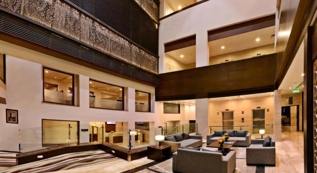 Leisure Inn Grand Chanakya, Забронировать Отель Отели штата Раджастхана с завтраком, Завтраки