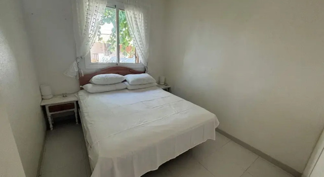 Alea Rentals - Punta Prima, Забронировать Отель Ла-Пинеда Tarragonès, рядом с Водяной знак — скульптурный ансамбль в честь Карлоса Барраля