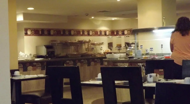 Barcelo Cairo Pyramids Hotel, Rezervovat Hotel Gíza 