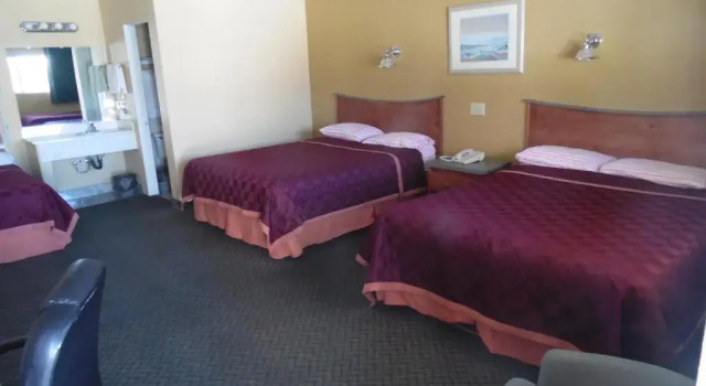 Семейный номер Standard Trails Motel