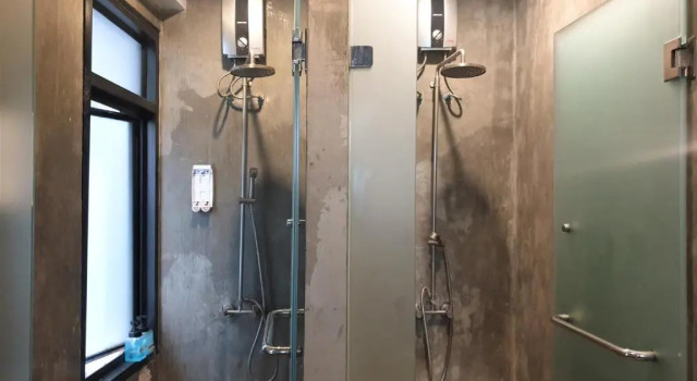 Кровать в общем номере Silom Space Hostel