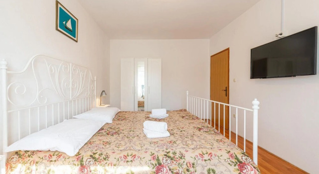 Awesome Apartment in Privlaka With 2 Bedrooms and Wifi