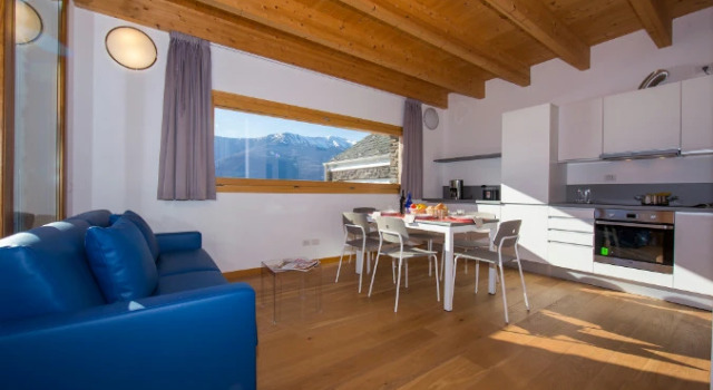 Paradiso del Lago T2, Book Hotel Hotels in Bellano with a Pool, Swimming Pool