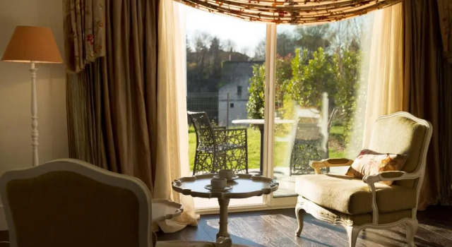 Двухместный номер Superior с видом на реку Hôtel Mercure Villeneuve sur Lot Moulin de Madame