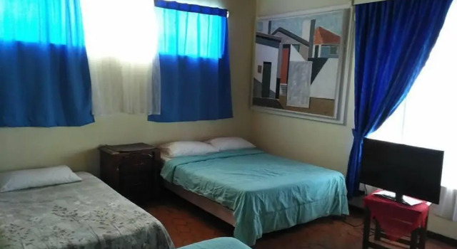 Четырёхместный номер Standard Amalia Inn