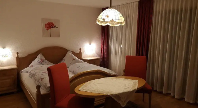 Pilgers kleines Hotel, Varaa Hotelli Hotellit Baijeri pysäköinnillä, Pysäköinti