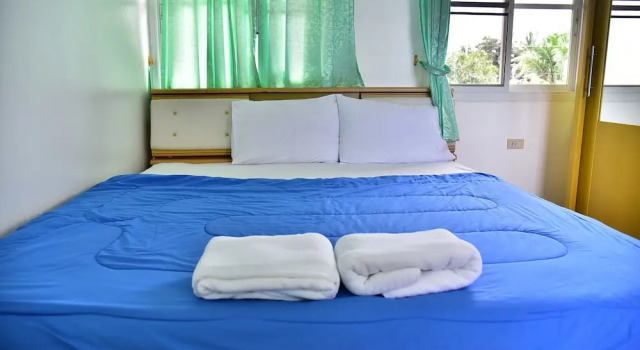 Семейный номер Standard с балконом Sun Beach Hotel