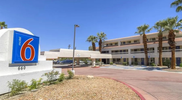 Номер Standard Motel 6-Palm Springs, CA - Downtown