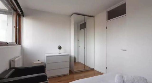 Unique Spacious Central 3 Bed with Rooftop Terrace, Забронировать Отель Баттерси Лондон, рядом с Конференц-центр Church House Westminster