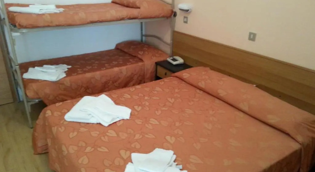 Семейный номер Standard Hotel Sara