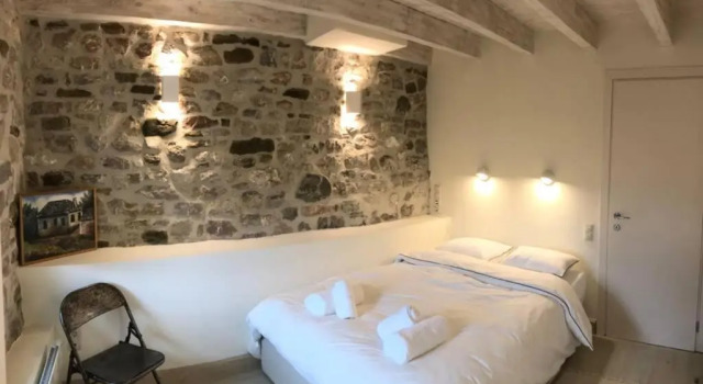 Footpath House / Ολόκληρο σπίτι στο Μεγάλο Χωριό, Book Hotel Hotels in Central Greece with Parking, Parking