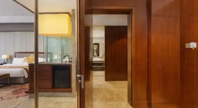 Семейный люкс с 2 комнатами The Longemont Shenyang