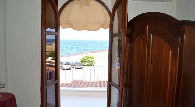 Двухместный номер Standard с балконом и с видом на море Hotel Porto Azzurro