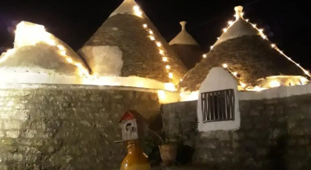 Trullo Mauro MGG - Trullo Fragale, Varaa Hotelli Hotellit Valle d'Itria pysäköinnillä, Pysäköinti