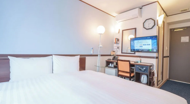 Двухместный номер Premium Toyoko Inn Shin-Osaka-eki Higashi-guchi