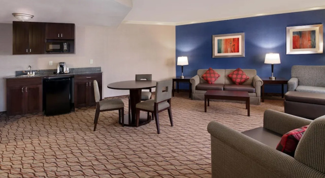 Люкс c 1 комнатой Holiday Inn Express Port Hueneme by IHG