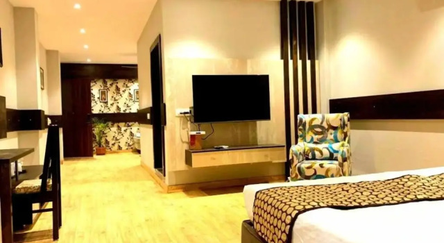 hotel radiance, Забронировать Отель Отели штата Раджастхана с парковкой, Парковка