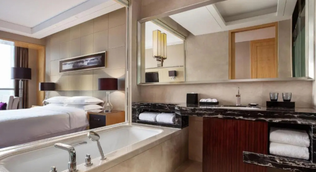 Luksusowy dwuosobowy klub pokój Sheraton Zhenjiang Hotel